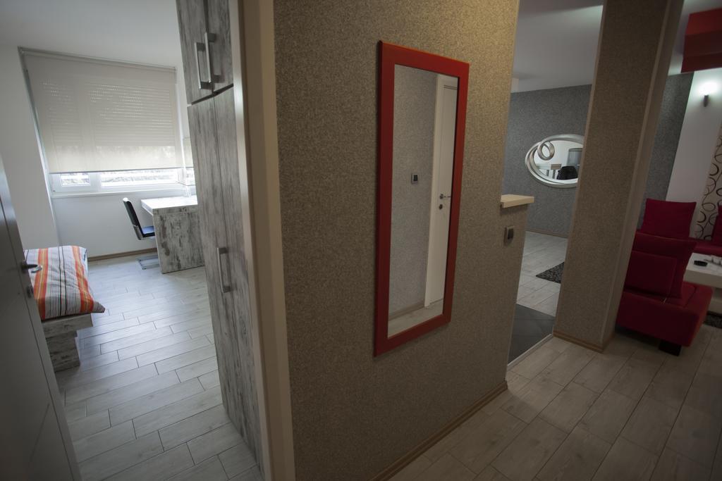 Apartment Red Beograd Phòng bức ảnh